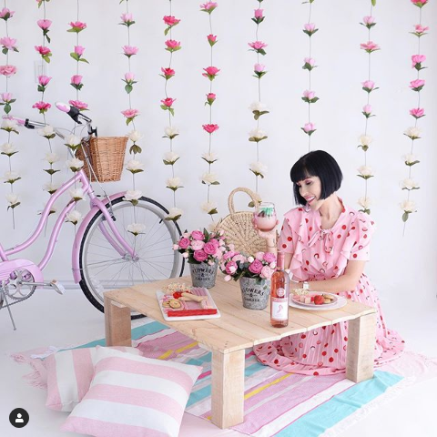 Screenshot_2020-07-30 #barefootwine hashtag on Instagram • Photos and Videos